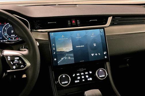 2024 Jaguar F-PACE P250