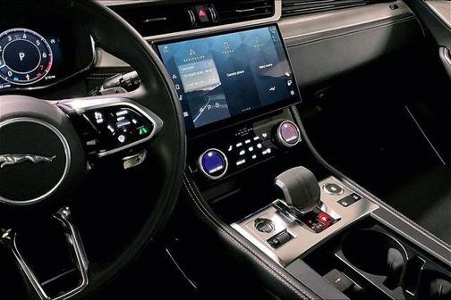 2024 Jaguar F-PACE P250