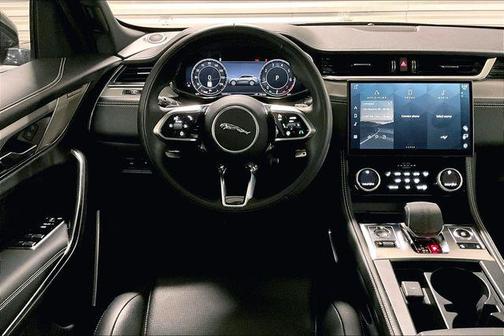 2024 Jaguar F-PACE P250