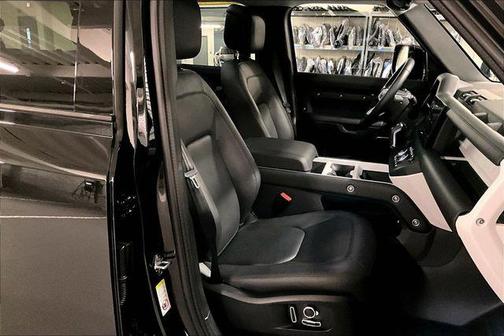 2025 Land Rover Defender S