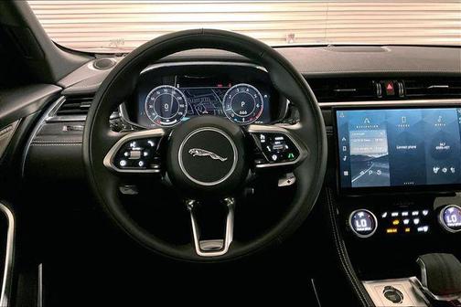 2025 Jaguar F-PACE P250