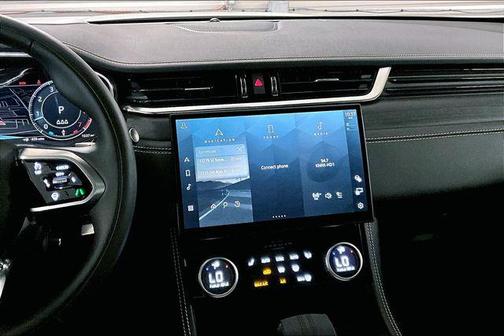 2025 Jaguar F-PACE P250