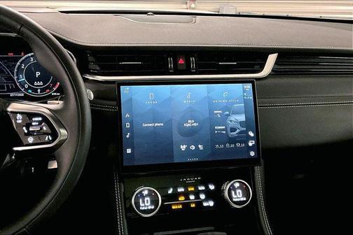 2025 Jaguar F-PACE P250