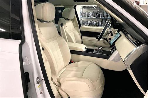 2023 Land Rover Range Rover SE