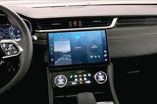 2025 Jaguar F-PACE P250