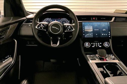 2025 Jaguar F-PACE P250