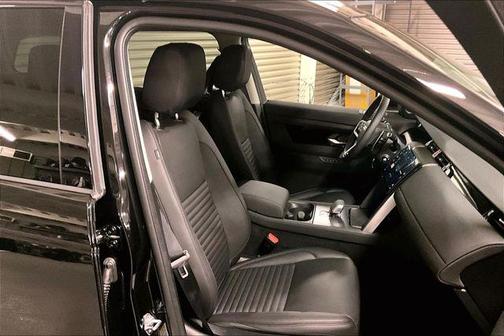 Santorini Black Metallic 2025 Land Rover Discovery Sport S