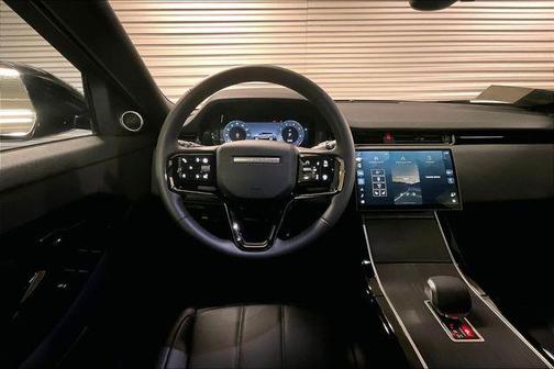 Santorini Black Metallic 2026 Land Rover Range Rover Evoque S
