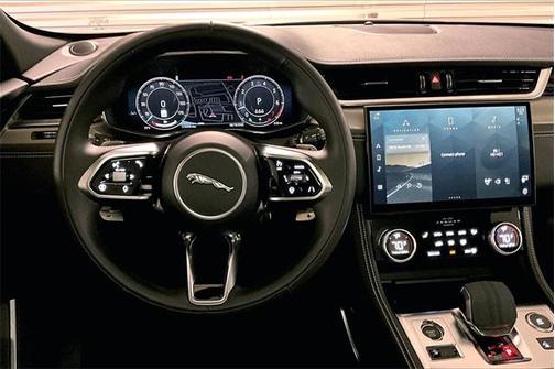 2025 Jaguar F-PACE P250