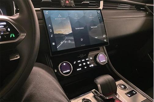 2025 Jaguar F-PACE P250
