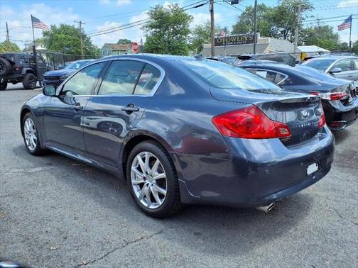 2011 INFINITI G37x Base