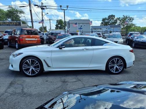 2018 INFINITI Q60 3.0T LUXE