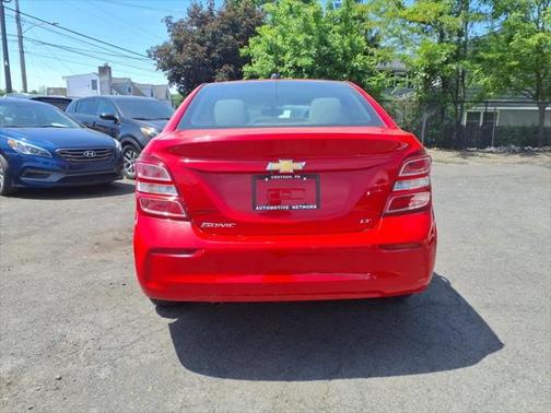 2017 Chevrolet Sonic LT