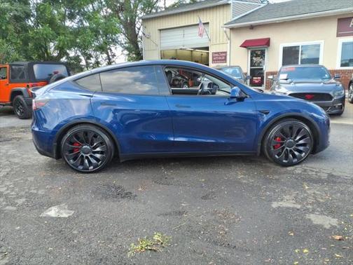 2022 Tesla Model Y Performance Dual Motor All-Wheel Drive