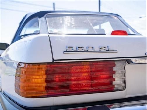 1986 Mercedes-Benz S-Class 560 SL