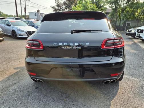 2015 Porsche Macan Turbo