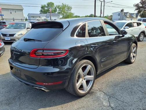 2015 Porsche Macan Turbo