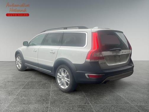 2016 Volvo XC70 T5 Drive-E Premier