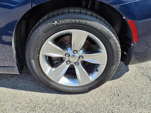 2017 Dodge Charger SXT