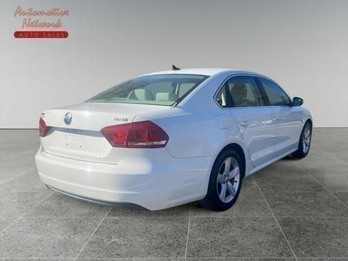 2015 Volkswagen Passat 1.8T Auto SE
