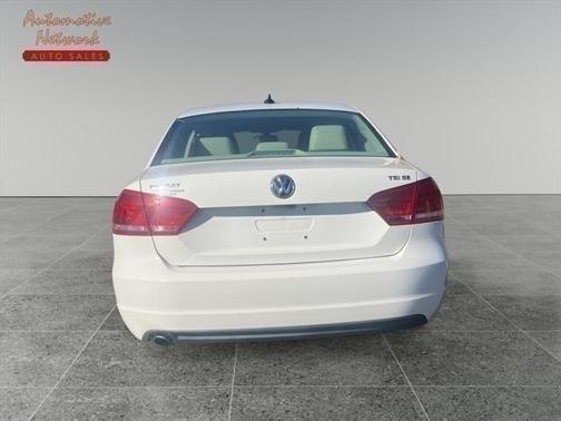 2015 Volkswagen Passat 1.8T Auto SE