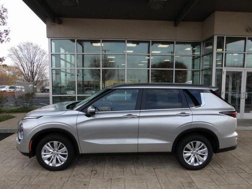 2025 Mitsubishi Outlander ES 2.5 S-AWC