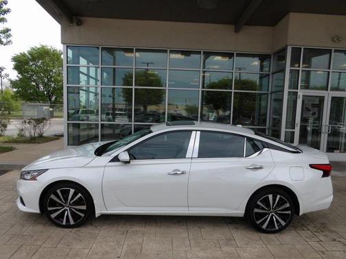 2022 Nissan Altima Platinum Intelligent AWD