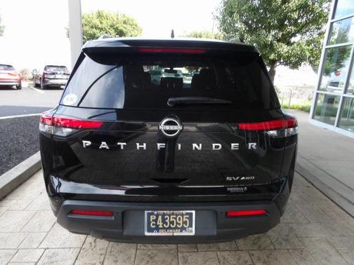 2022 Nissan Pathfinder SV 4WD