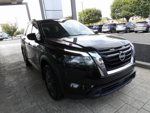 2022 Nissan Pathfinder SV 4WD