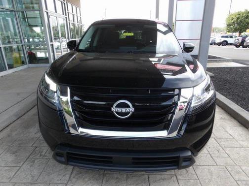 2022 Nissan Pathfinder SV 4WD