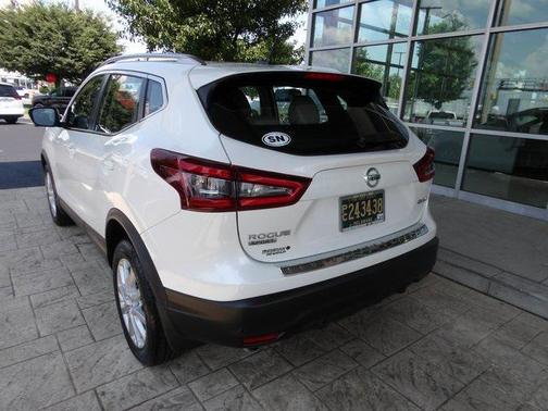 2020 Nissan Rogue Sport SV