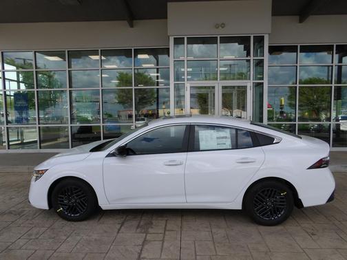 Fresh Powder 2026 Nissan Sentra SV