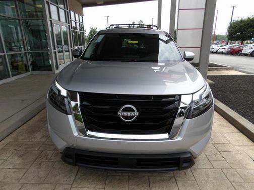 2025 Nissan Pathfinder SV 4WD