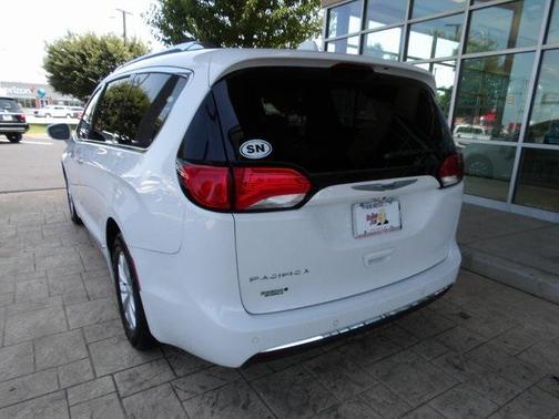 2018 Chrysler Pacifica Touring-L Plus