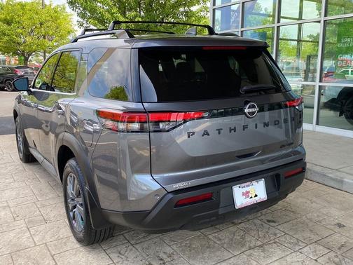 Gun Metallic 2023 Nissan Pathfinder SV 4WD