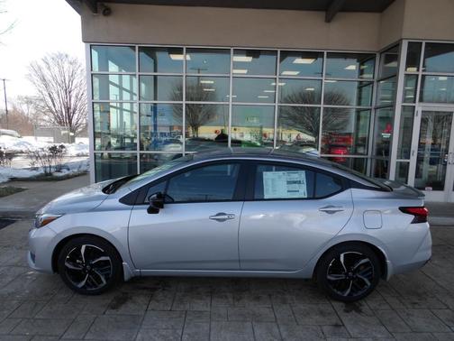 2025 Nissan Versa 1.6 S