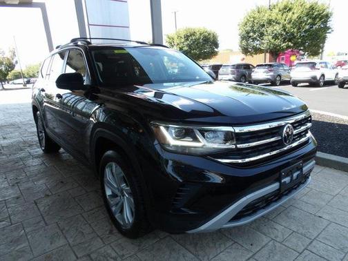 2022 Volkswagen Atlas 3.6L SE w/Technology