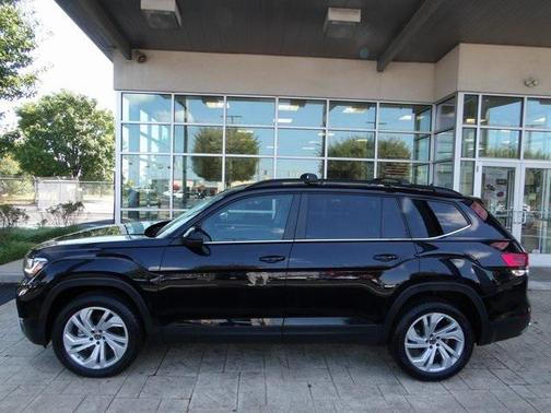 2022 Volkswagen Atlas 3.6L SE w/Technology