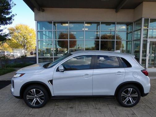 2025 Mitsubishi Outlander Sport SE