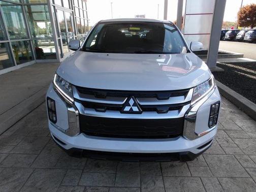 2025 Mitsubishi Outlander Sport SE