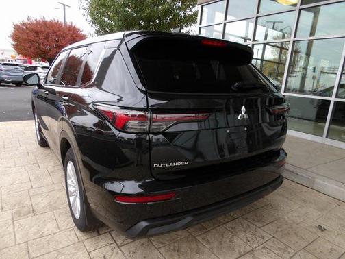 2025 Mitsubishi Outlander ES 2.5 S-AWC