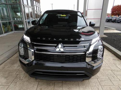 2025 Mitsubishi Outlander ES 2.5 S-AWC