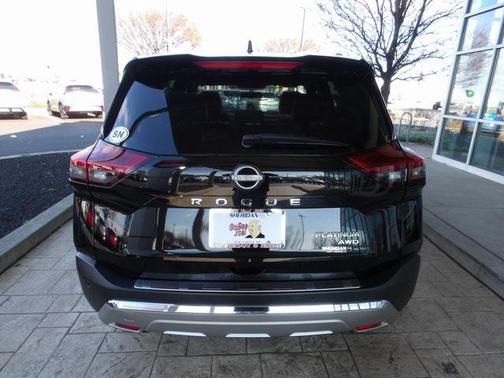 2022 Nissan Rogue Platinum