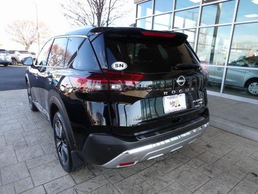 2022 Nissan Rogue Platinum