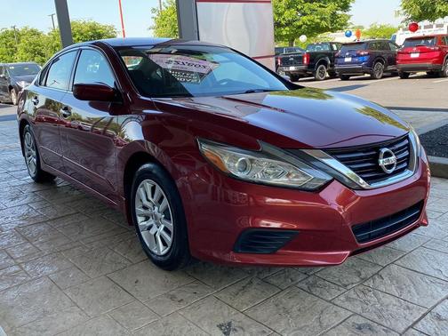Cayenne Red 2017 Nissan Altima 2.5 S