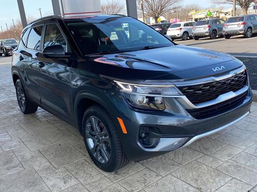 Gravity Gray 2023 Kia Seltos S