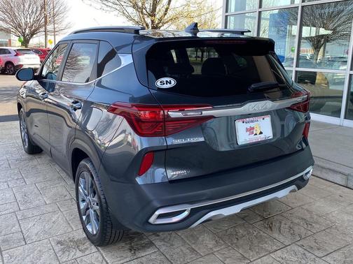 Gravity Gray 2023 Kia Seltos S