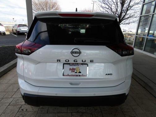 2026 Nissan Rogue Dark Armor