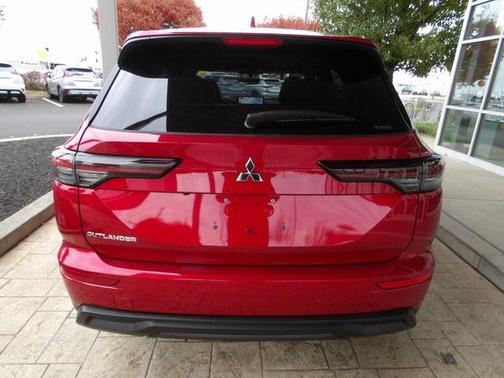 2025 Mitsubishi Outlander ES 2.5 S-AWC