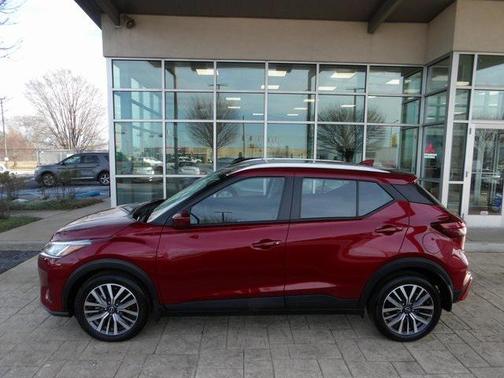 2023 Nissan Kicks SV